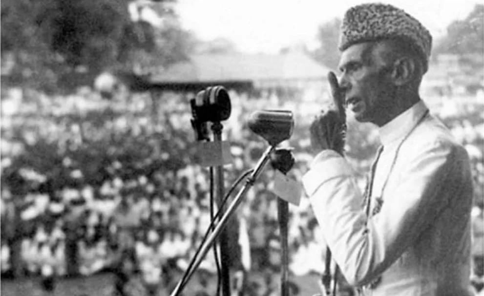 It shows Quaid-e-Azam who is addressing the all indian muslim league in 1940 by explaining the two nation theory to them and bringing the idea of the ideology of Pakistan to them. 